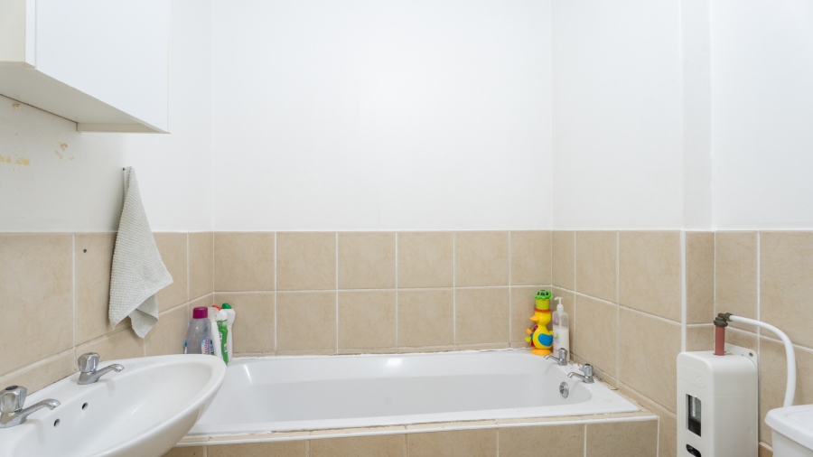 2 Bedroom Property for Sale in Maitland Western Cape